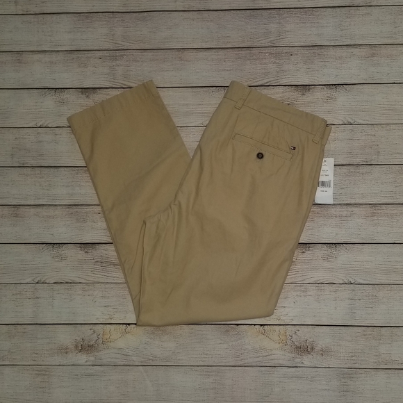 NWT Tommy Hilfiger Tan Khakis Men's Size 36/30 - Picture 2 of 5
